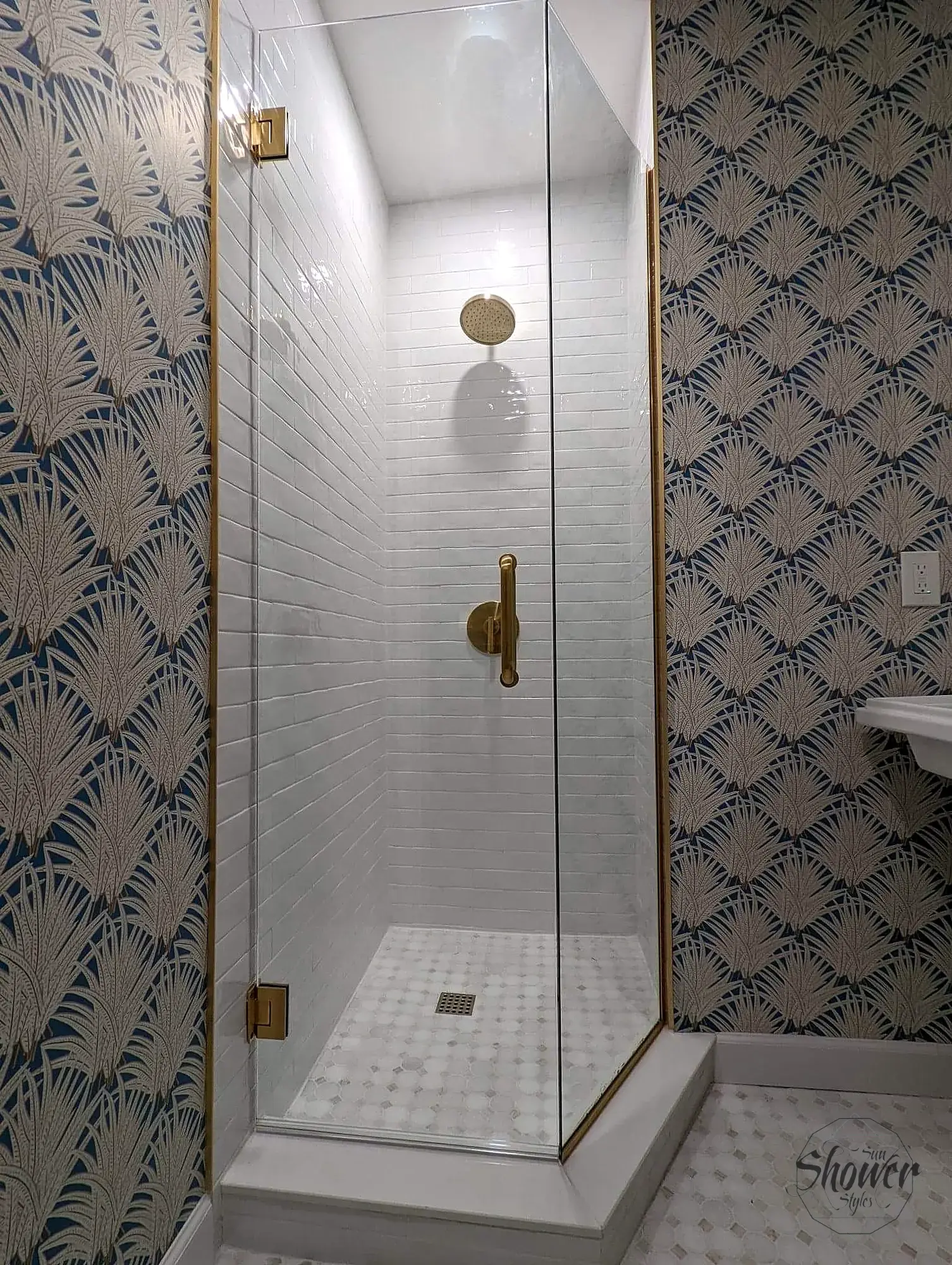 Custom shower enclosures and shower doors